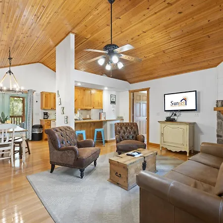 Paradise Lodge Home